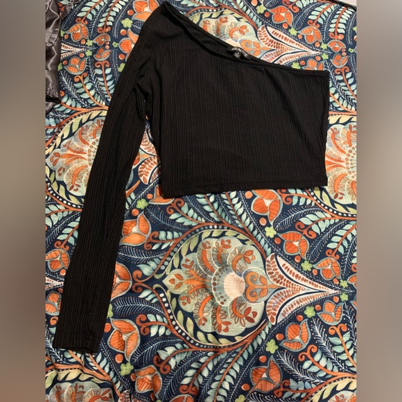 Black Cropped One Shoulder Top - Picture 1 of 3